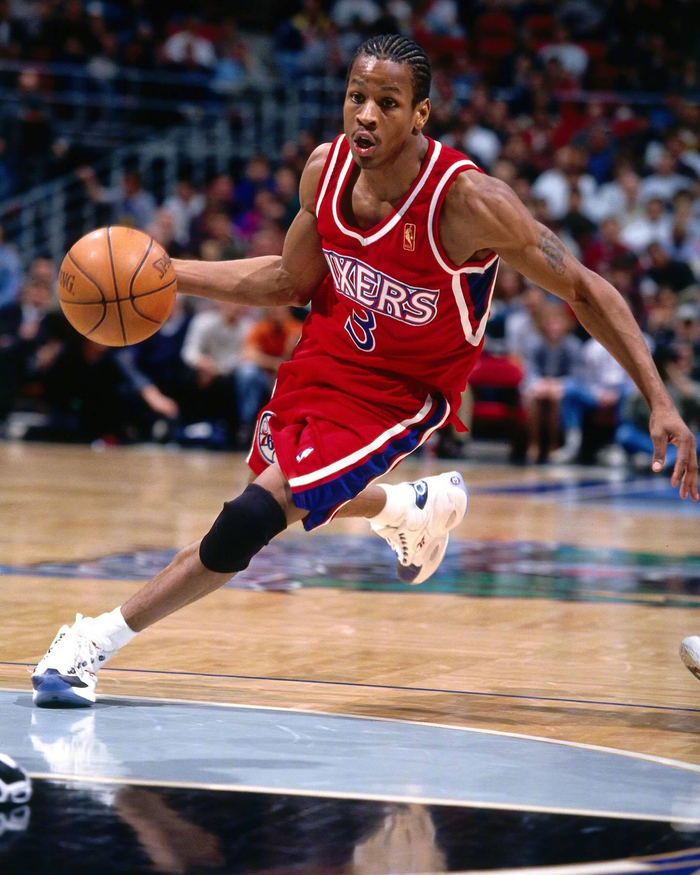 英超前瞻：利兹联连场不胜跌入降级区，维拉赛季客战成绩不佳（英超前瞻：利兹联不胜滑入降级区，阿斯顿维拉本季客场乏力）