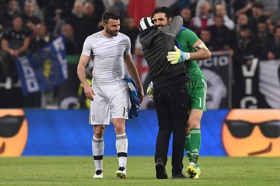 历年中超本土最佳射手：王钰栋11球上榜，武磊8次断层领先（中超历届本土射手榜：王钰栋以11球上榜，武磊8次领跑一骑绝尘）