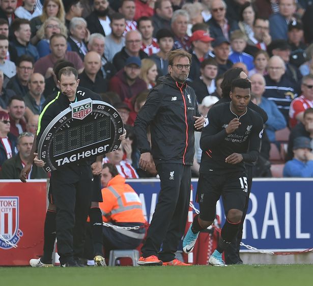 67岁意大利人神了：率罗马坐稳意甲榜首宝座,又率罗马胜欧联领头羊（67岁意大利老帅发威：率罗马稳居意甲榜首，又击退欧联领头羊）