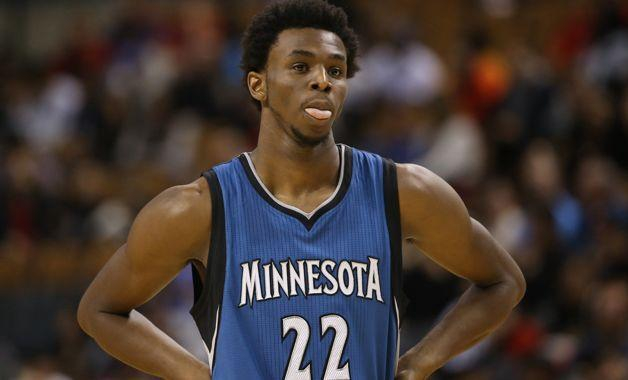 篮球勇士替补控卫连续三场得分上双（勇士替补控卫已连三场砍下两位数得分）