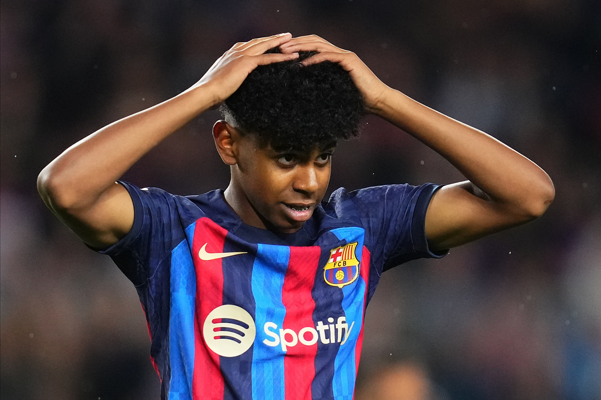 圣保罗官方：奥斯卡被确诊为迷走神经性晕厥，目前情况稳定（圣保罗官宣：奥斯卡确诊迷走神经性晕厥，状态稳定）